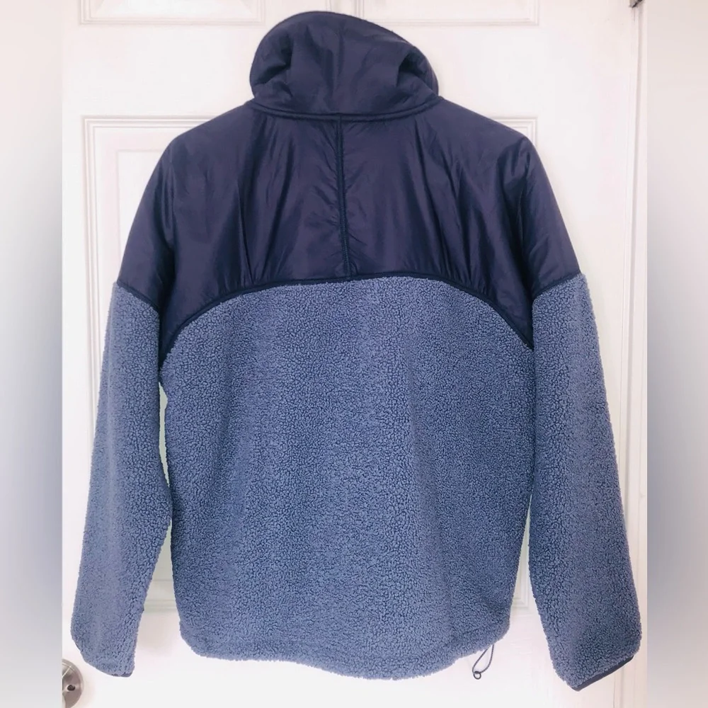 Under Armour women’s jacket (XS) - Picture 9 of 13